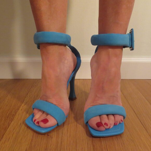 Last chance NNB Blue SCHUTZ Tube Strap High Heel Sandals - Picture 1 of 8